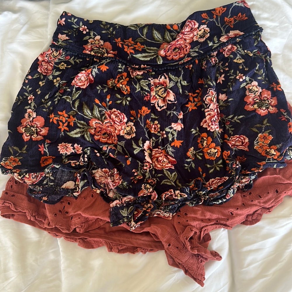 American Eagle 3 flowy shorts bundle
